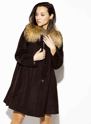 brown cashmere stroller with raccoon fur collar